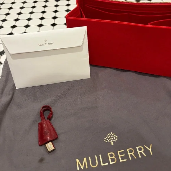 Mulberry Bayswater Leather Handbag. - Picture 4 of 6